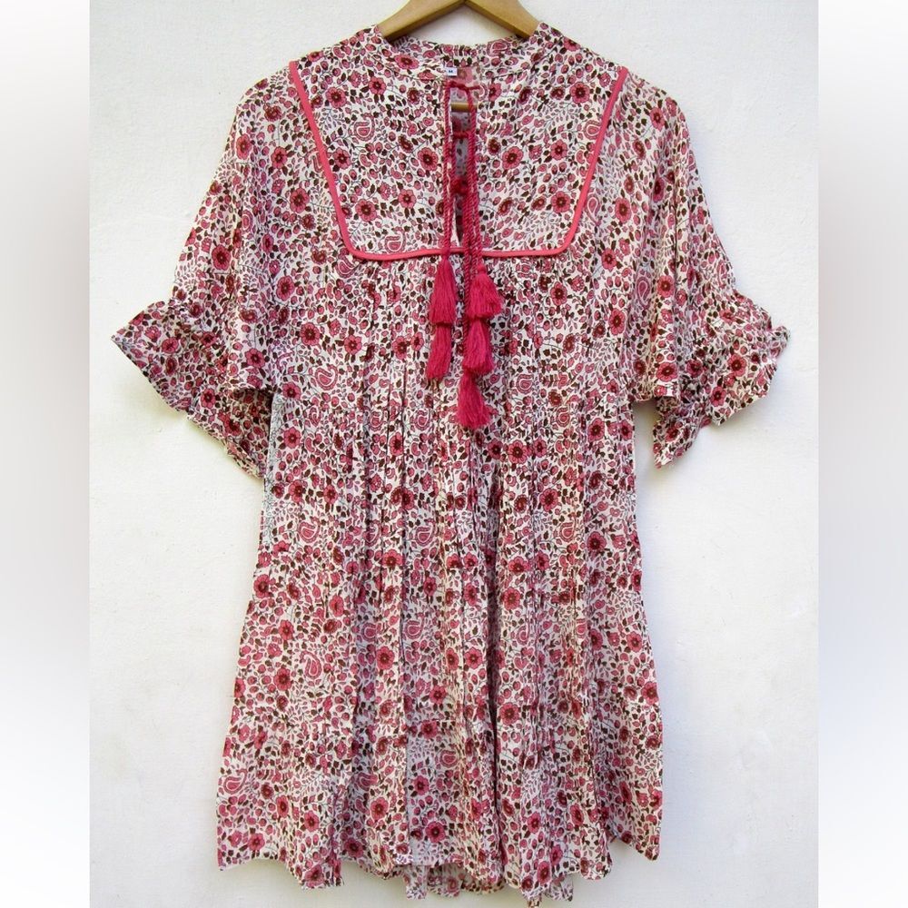 Karni Indian short sleeve pullover floral blouse/dress with pink tassels Medium